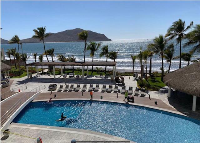 Camino Al Mar "Departamento En Playa" Apartment Mazatlan Exterior photo