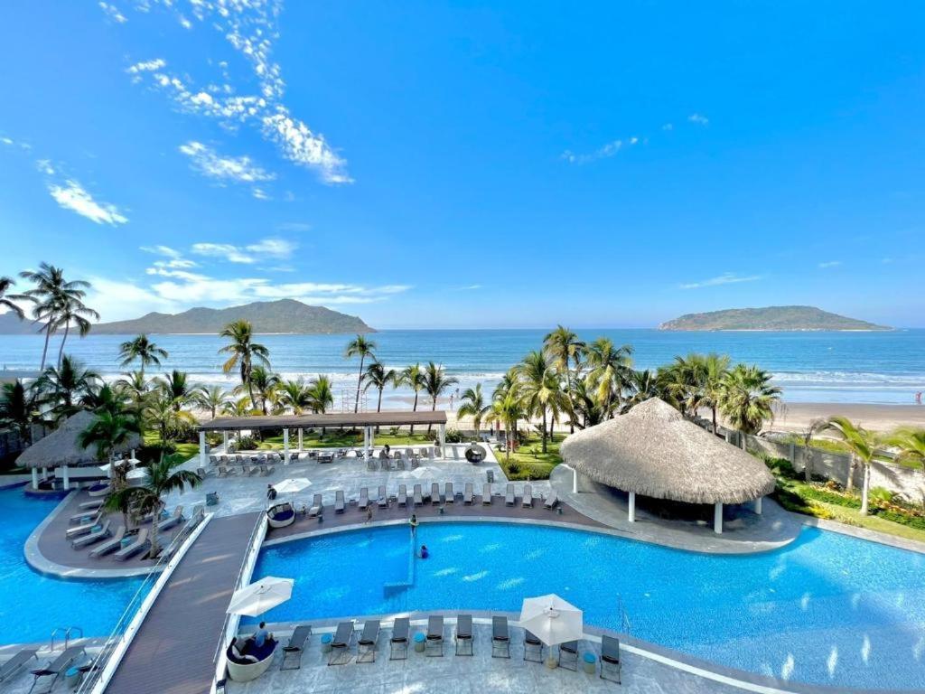 Camino Al Mar "Departamento En Playa" Apartment Mazatlan Exterior photo